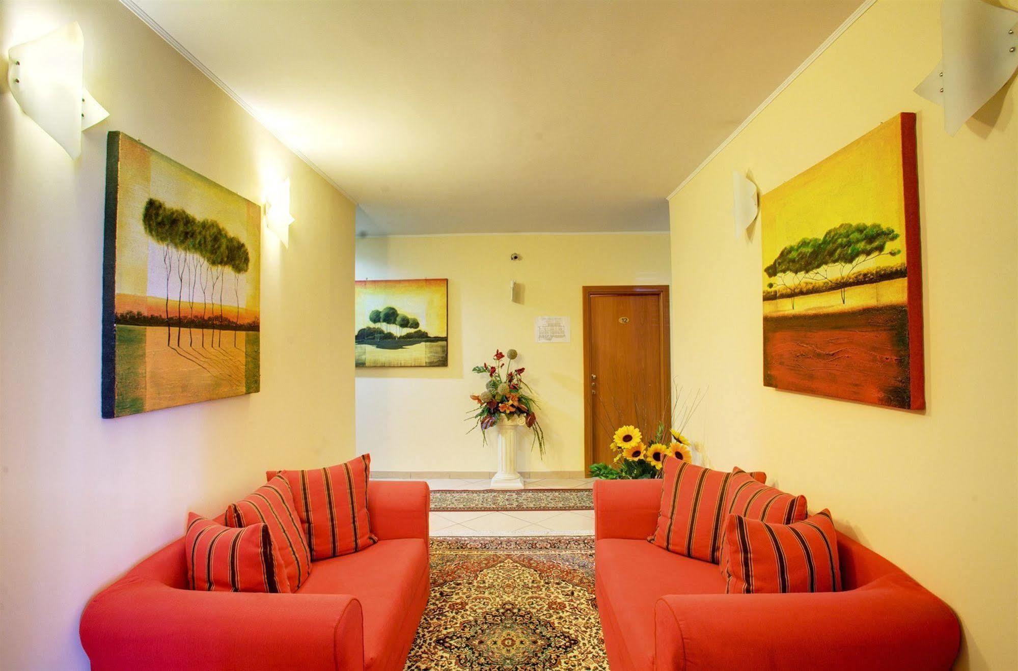 Lo Scacciapensieri Hotel & Restaurant Monteroni di Lecce Exterior photo